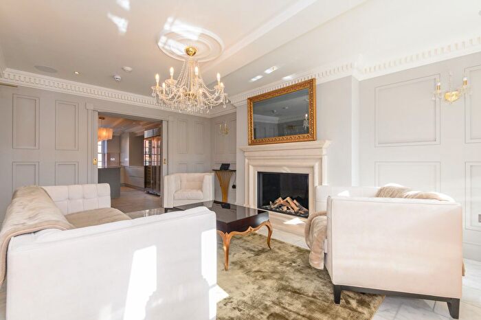 1 Bedroom Flat To Rent In Park Square West, Leeds, LS1