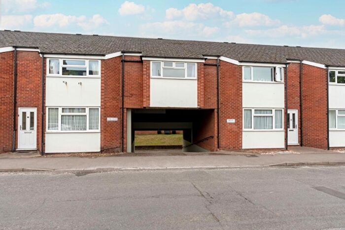 2 Bedroom Maisonette For Sale In Lime Walk, Headington, OX3