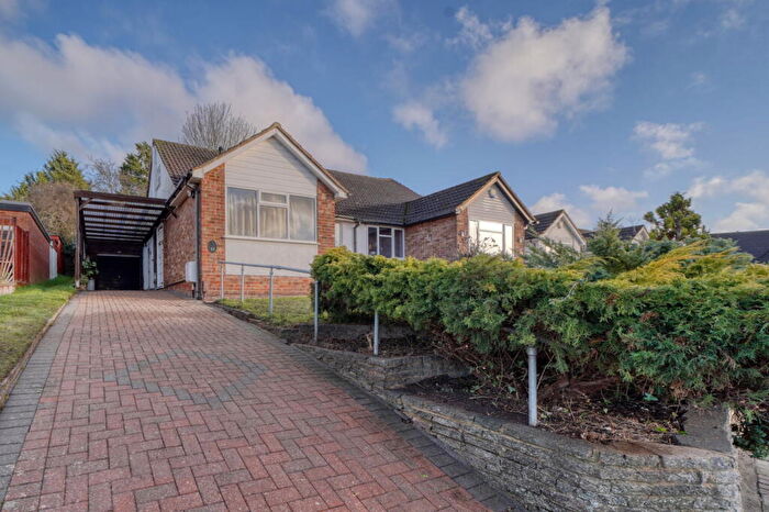 3 Bedroom Semi Detached House For Sale In Glentrammon Avenue, Orpington, BR6