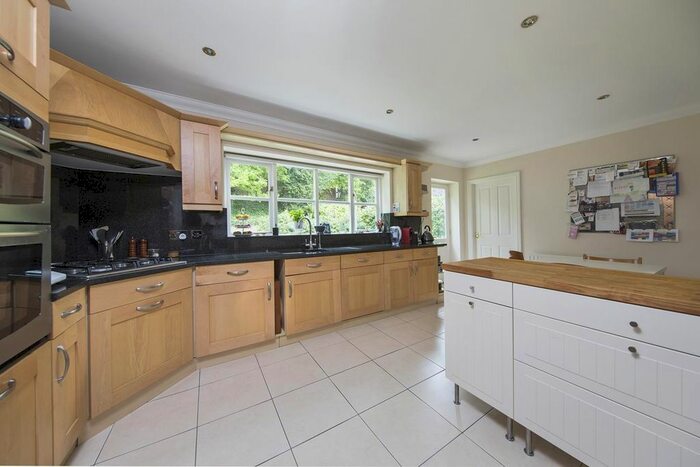 4 Bedroom Detached House To Rent In The Close, St. Paul's Road, Woking, GU22