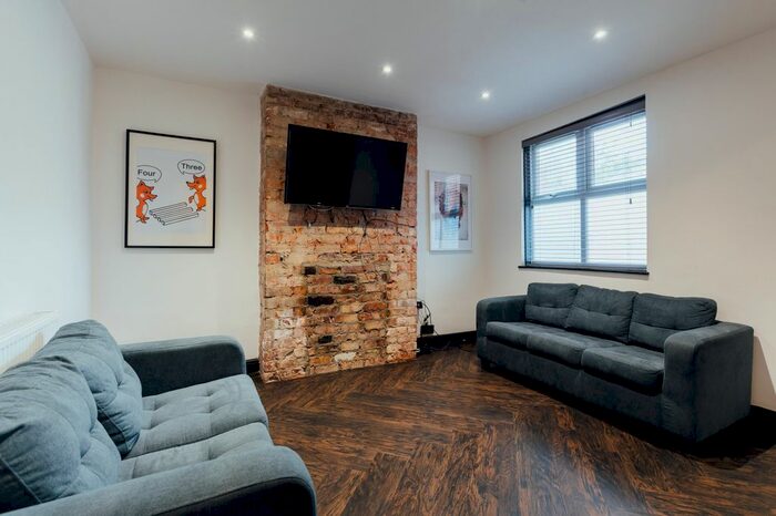 6 Bedroom Flat To Rent In Suffolk Street, Hull HU5