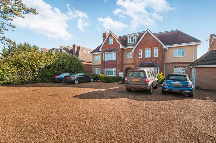 2 Bedroom Apartment To Rent In Shoppenhangers Road, Maidenhead, SL6