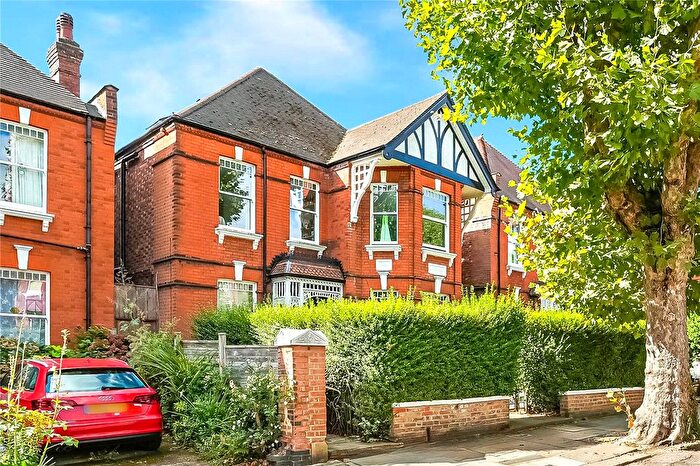 1 Bedroom Detached House To Rent In Dartmouth Road, West Hampstead, London, NW2