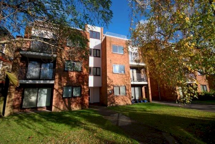1 Bedroom Flat To Rent In Haven Court, Bromley Road, Beckenham, BR3
