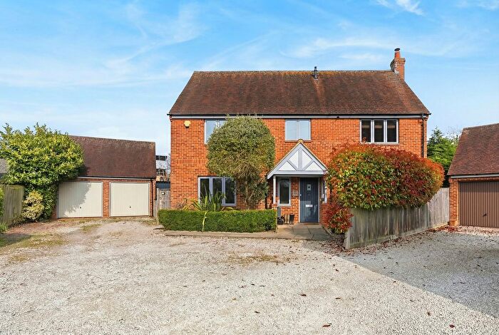 3 Bedroom Detached House For Sale In Pinkneys Drive, Maidenhead, SL6