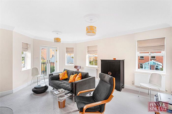 2 Bedroom Flat To Rent In Bishop Kirk Place, Summertown, OX2