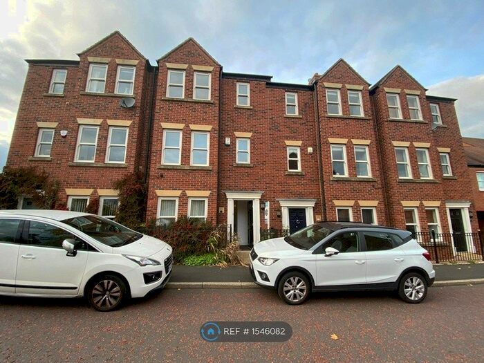 4 Bedroom Terraced House To Rent In Warkworth Woods, Newcastle Upon Tyne, NE3