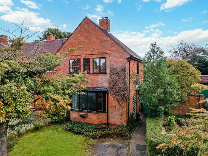 3 Bedroom End Of Terrace House For Sale In Slater Road, Bentley Heath, Solihull, B93