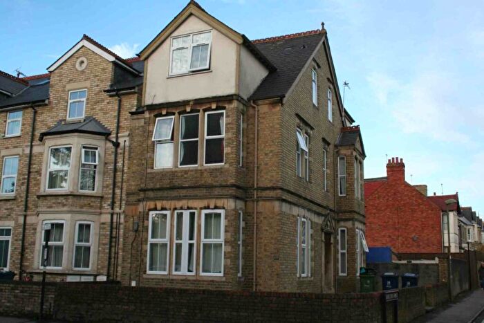 10 Bedroom Semi-Detached House To Rent In Cowley Road, East Oxford **Student Property **, OX4
