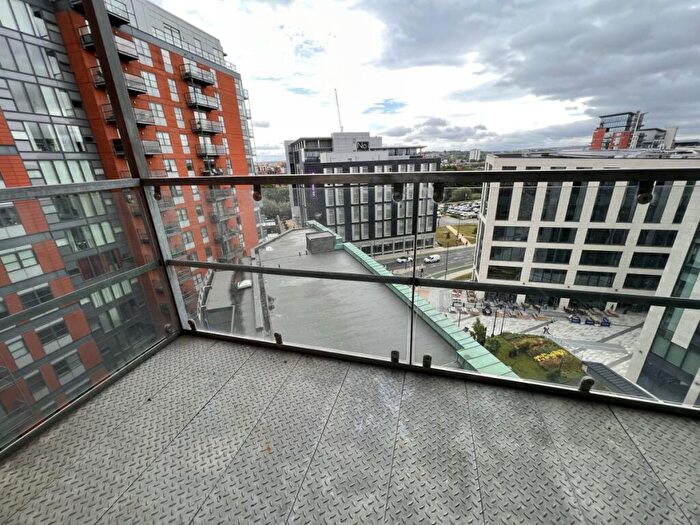 2 Bedroom Apartment To Rent In West Point, Wellington Street, Leeds City Centre, LS1
