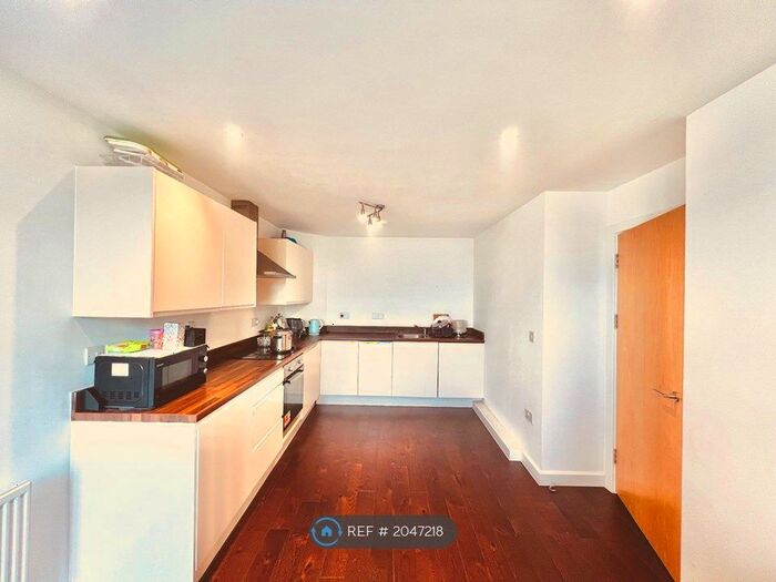 2 Bedroom Flat To Rent In Brickdale House, Stevenage, SG1