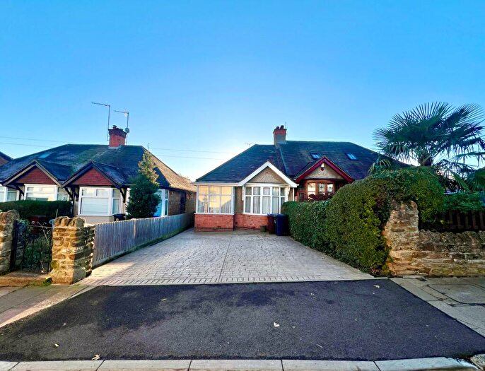 2 Bedroom House To Rent In Northampton, NN2