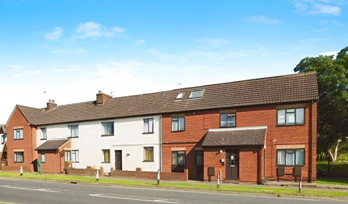 Apartment To Rent In Radlett Road, Frogmore, AL2