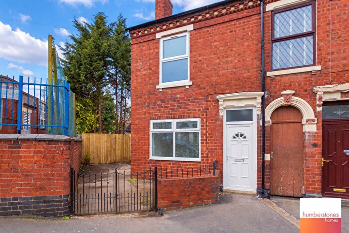 4 Bedroom End Terrace House To Rent In Trinity Street, Cradley Heath, B64