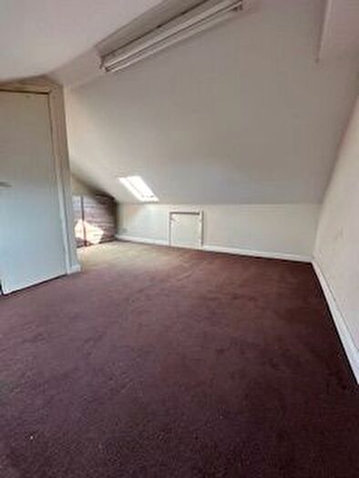 3 Bedroom Terraced House For Sale In St. Georges Square, London, E7