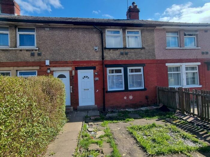 2 Bedroom Semi-Detached House To Rent In Whetley Lane, Manningham, Bradford, BD8