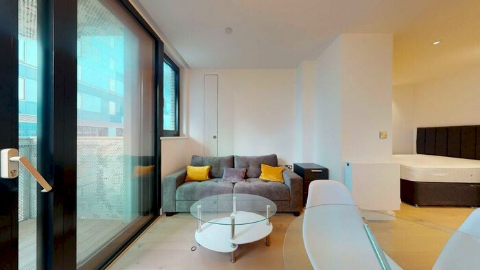 Studio To Rent In Highgate Hill, N19