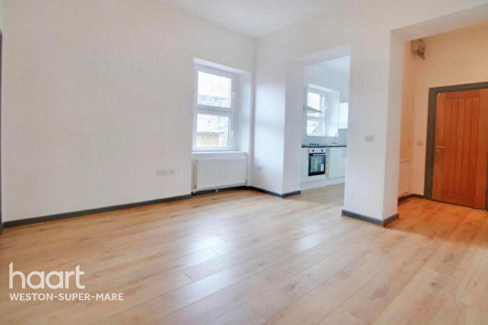 1 Bedroom Flat To Rent In Richmond Street, Weston-super-mare, BS23