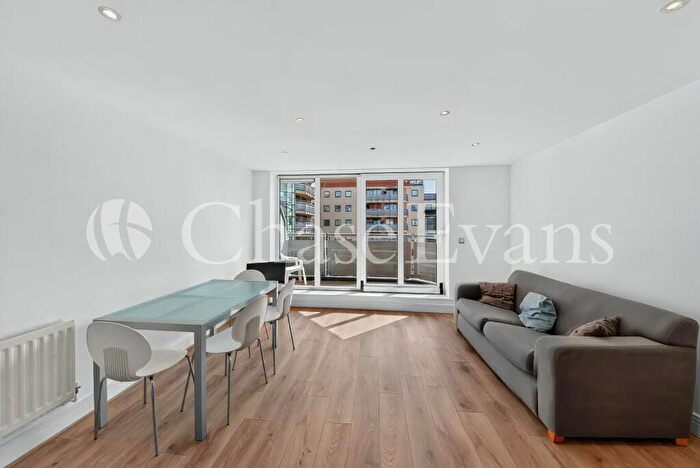 2 Bedroom Flat To Rent In Wards Wharf Approach, Docklands, London, E16