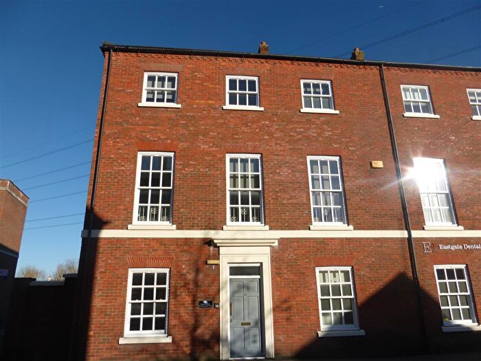 2 Bedroom Flat To Rent In Wedgewood Street, Aylesbury, HP19