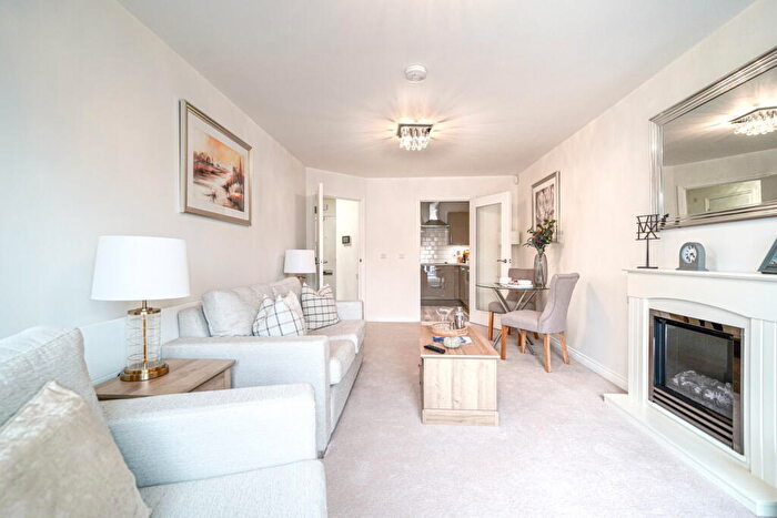 1 Bedroom Retirement Property For Sale In Bower Lodge, Apartment, Stratford Road, Shirley, Solihull, B90