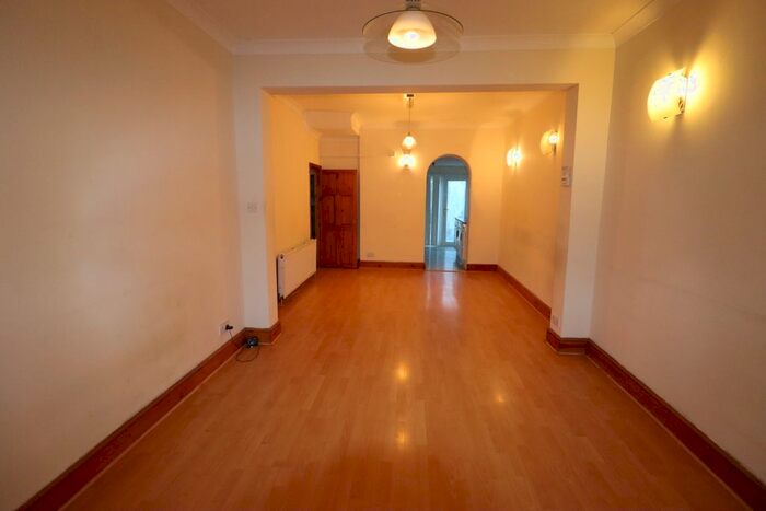 3 Bedroom Terraced House To Rent In Perkins Road, Ilford, IG2