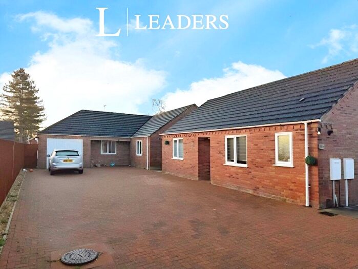 2 Bedroom Bungalow To Rent In Fleet Street, Holbeach, Spalding., PE12