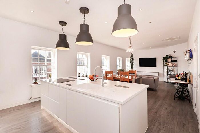 3 Bedroom Flat For Sale In Carlton House, High Street, Knaresborough, HG5