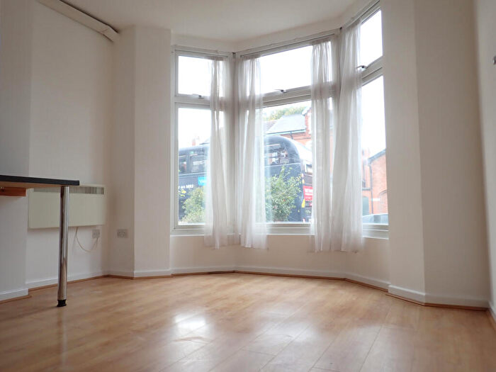 1 Bedroom Flat To Rent In Vicarage Road, Kings Heath, Birmingham, B14