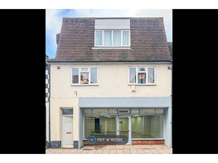 4 Bedroom Maisonette To Rent In Arundel House, Midhurst, GU29