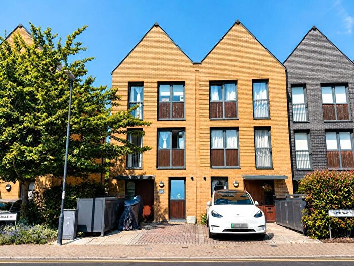 3 Bedroom End Of Terrace House For Sale In Tudway Road, London, SE3