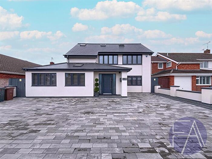 4 Bedroom Detached House To Rent In Harington Road, Formby, L37