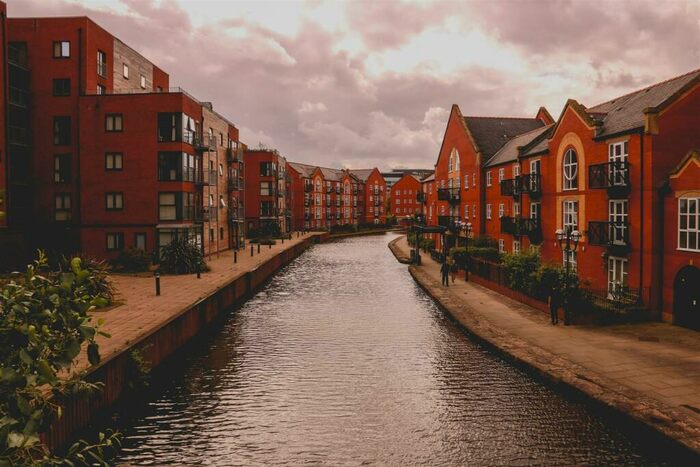 2 Bedroom Apartment To Rent In Quantum, Chapeltown Street, M1