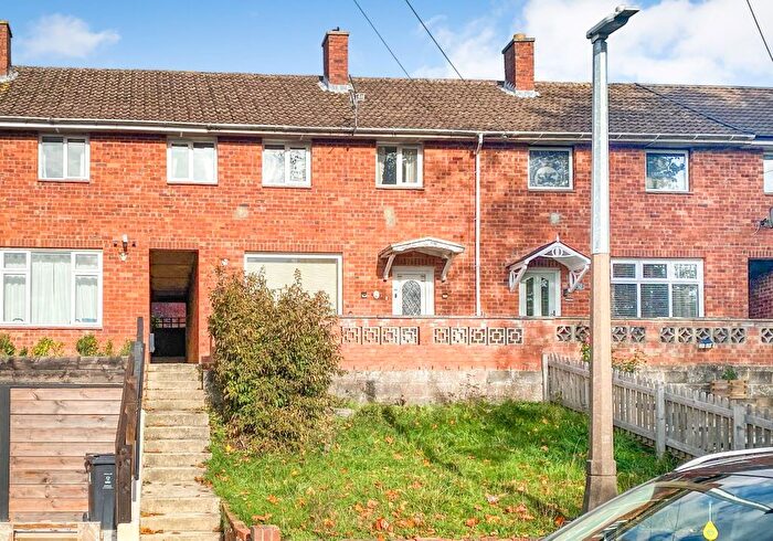 3 Bedroom Terraced House For Sale In Westbury Road, Swindon, Wiltshire, SN2