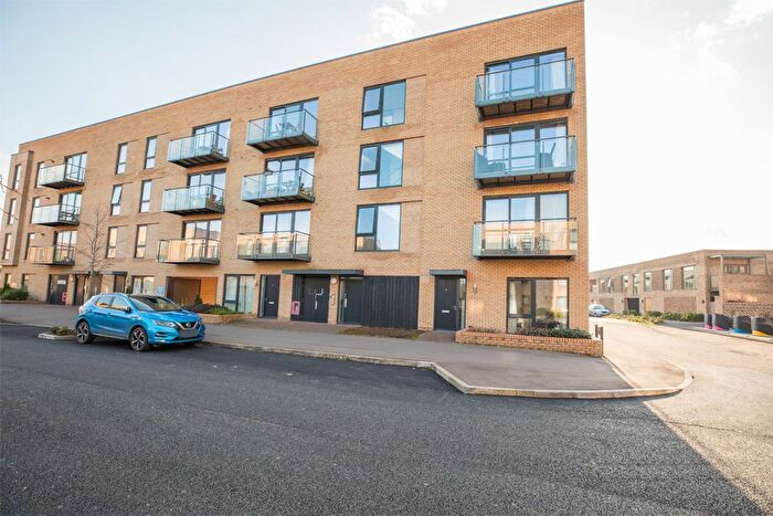 2 Bedroom Flat To Rent In Whittle Avenue, Trumpington, Cambridge, CB2