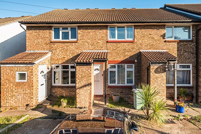 2 Bedroom Terraced House For Sale In Shirley Crescent, Beckenham, BR3