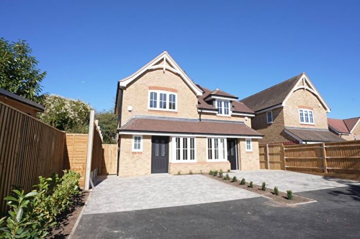 2 Bedroom Semi-Detached House For Sale In Hillside Gardens, Amersham, HP7