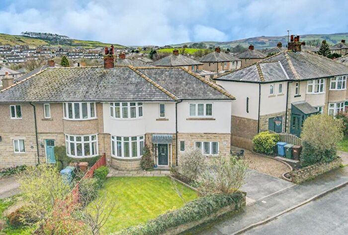 4 Bedroom Semi-Detached House For Sale In Regent Drive, Skipton, North Yorkshire, BD23