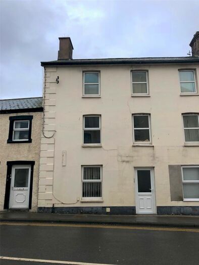 2 Bedroom Semi-Detached House To Rent In Maengwyn Street, Tywyn, Gwynedd, LL36