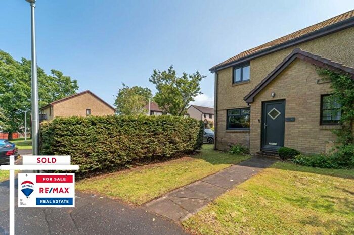 3 Bedroom Semi-Detached House For Sale In Bishops Park, Mid Calder, EH53