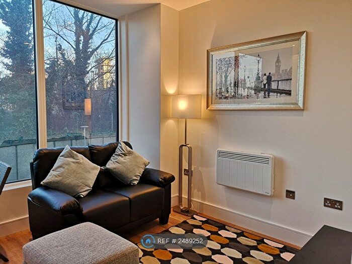 Studio To Rent In West Gate, London, W5