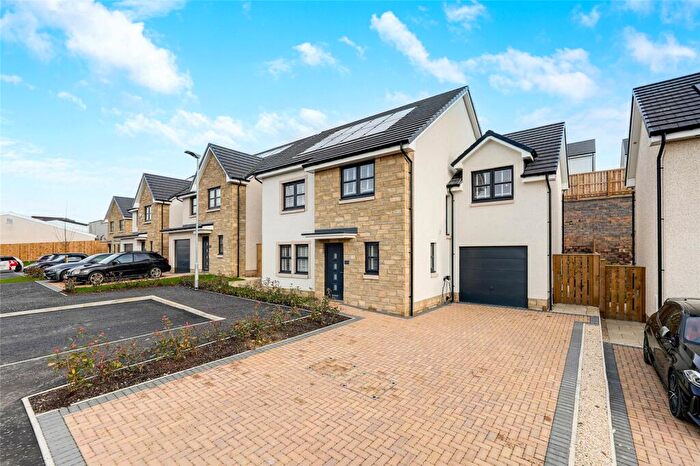 4 Bedroom Detached House For Sale In Lairg Court, Airdrie, North Lanarkshire, ML6