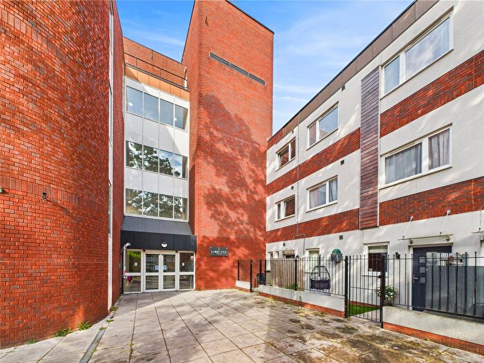 1 Bedroom Flat For Sale In Collingwood Road, Witham, Essex, CM8