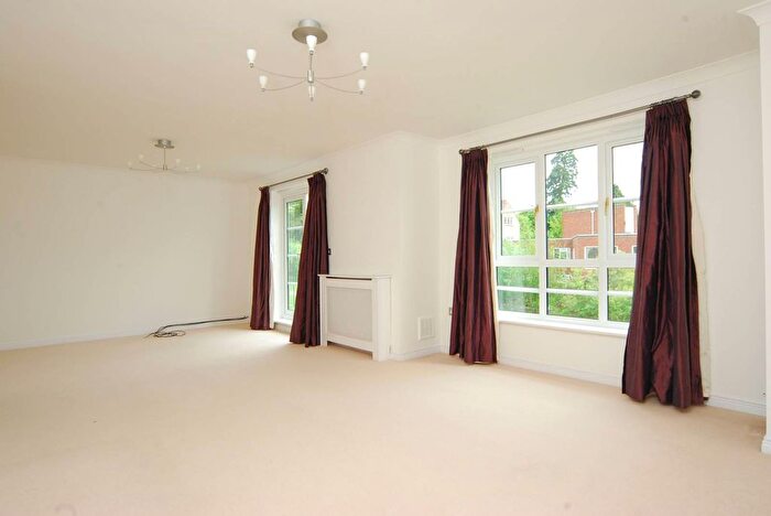 5 Bedroom Property To Rent In Chambers Walk, Stanmore, HA7