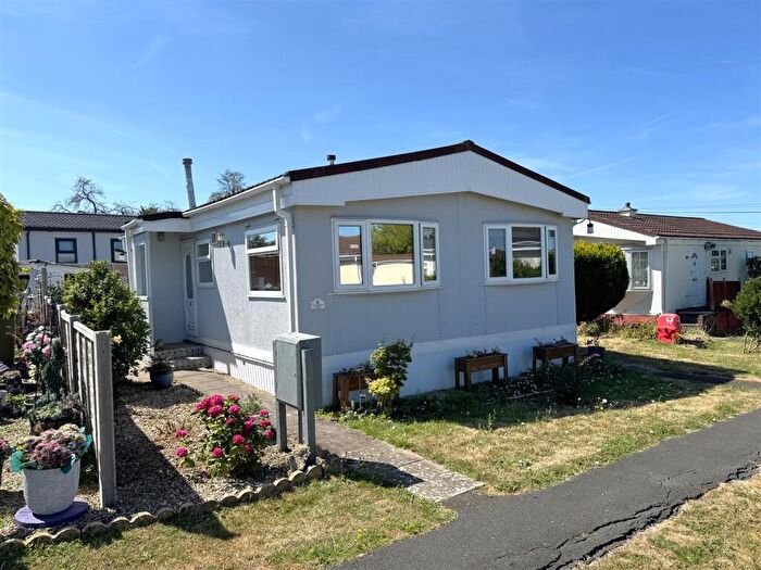 2 Bedroom Park Home For Sale In The Reddings, Cheltenham, GL51