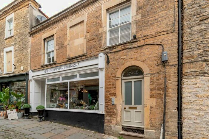 1 Bedroom Apartment To Rent In Catherine Hill, Frome, BA11