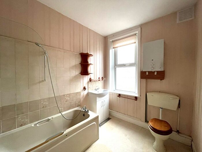 3 Bedroom Terraced House For Sale In Wellington Terrace, Leeds, West Yorkshire, LS13