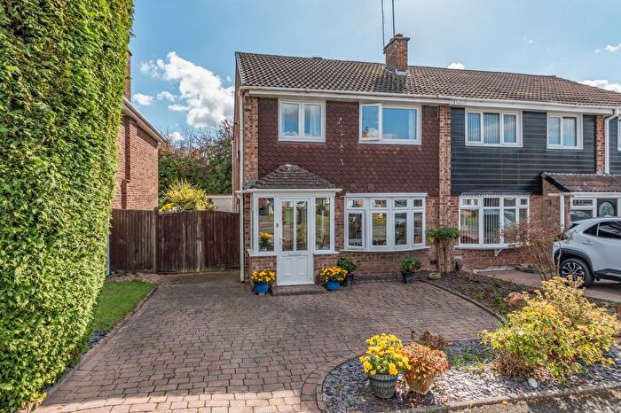 3 Bedroom Semi-detached House For Sale In Cherington Close, Matchborough East, Redditch, B98