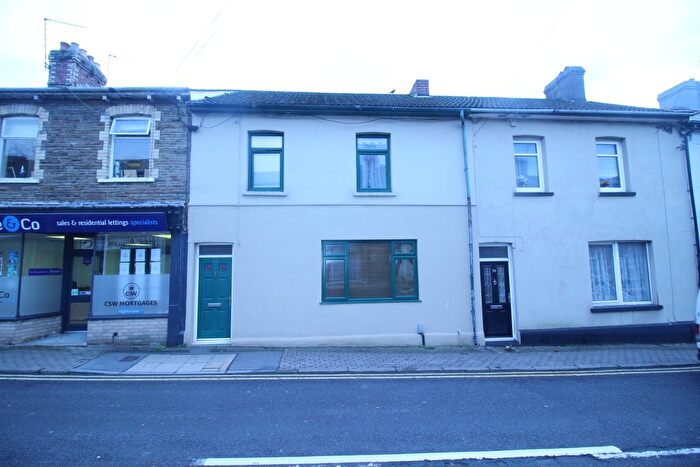 3 Bedroom Terraced House To Rent In Chapel Street, Pontnewydd, NP44