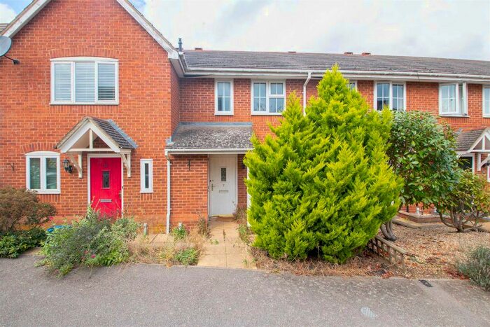 2 Bedroom Terraced House To Rent In Oriel Close, Wolverton, Milton Keynes, MK12